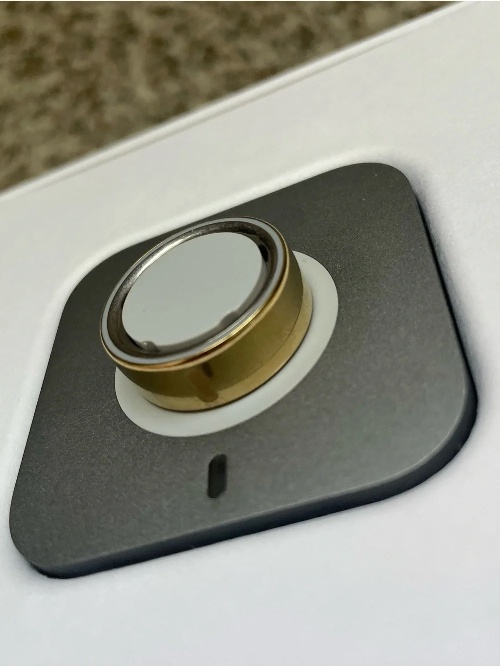 Oura Ring 4 – Gold Size 7